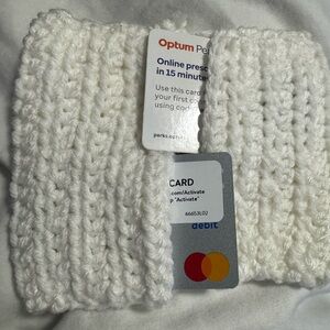 Cozy White Card holder
